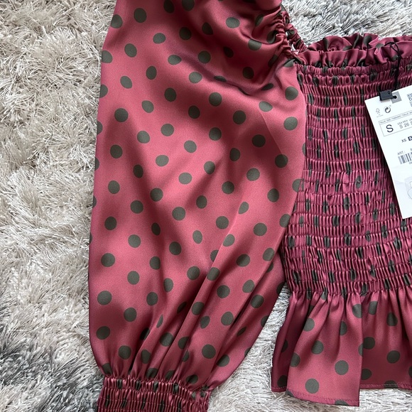 NWT Zara Satin Burgundy Red & Green Polka Dot Smocked
Puff Sleeve Top - Picture 4 of 4